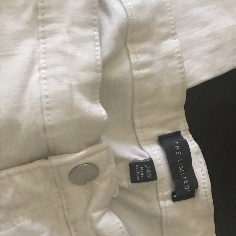 Limited WHITE jeans with some stretch